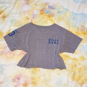 BILLABONG | grey and blue graphic tee crop top